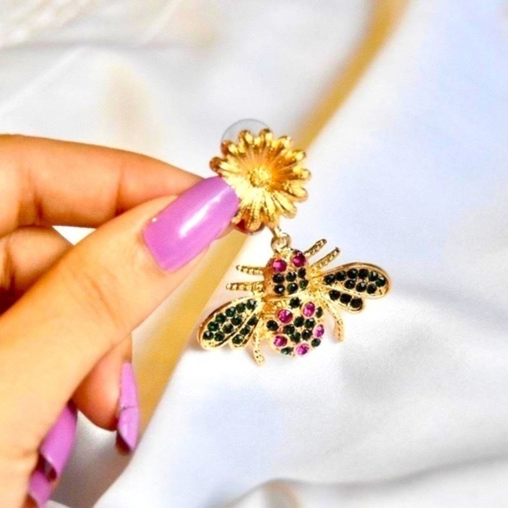 Insect Earrings - Picture 4 of 4